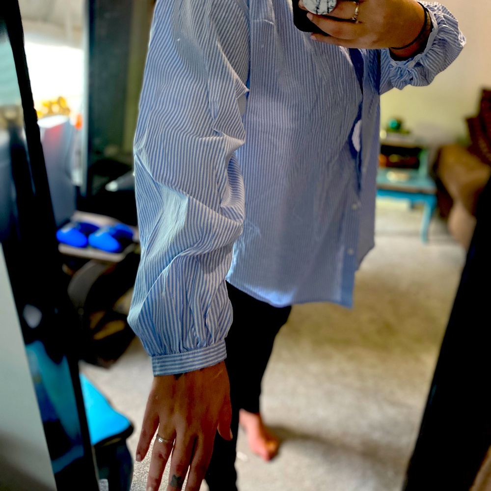 Classic Blue Striped Button up NWOT
